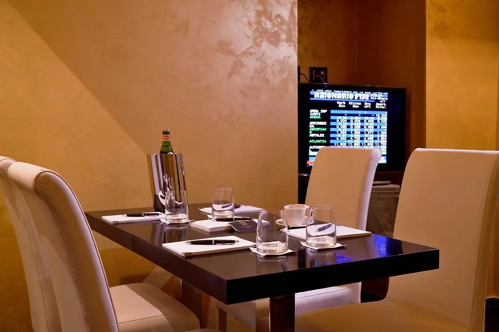 *****  Style Hotel Milan Italy