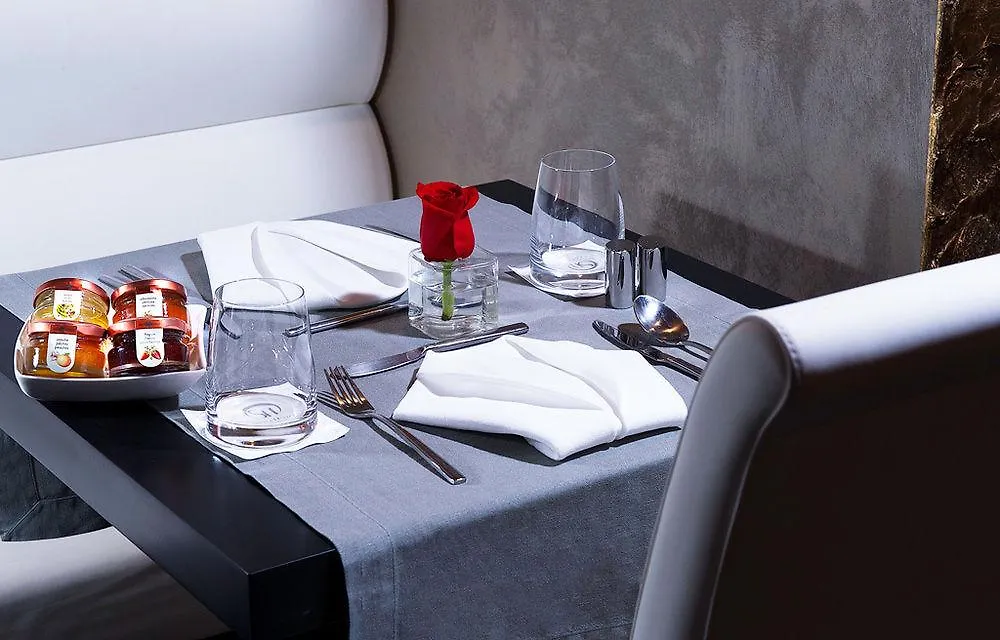 Style Hotel Milan Italy