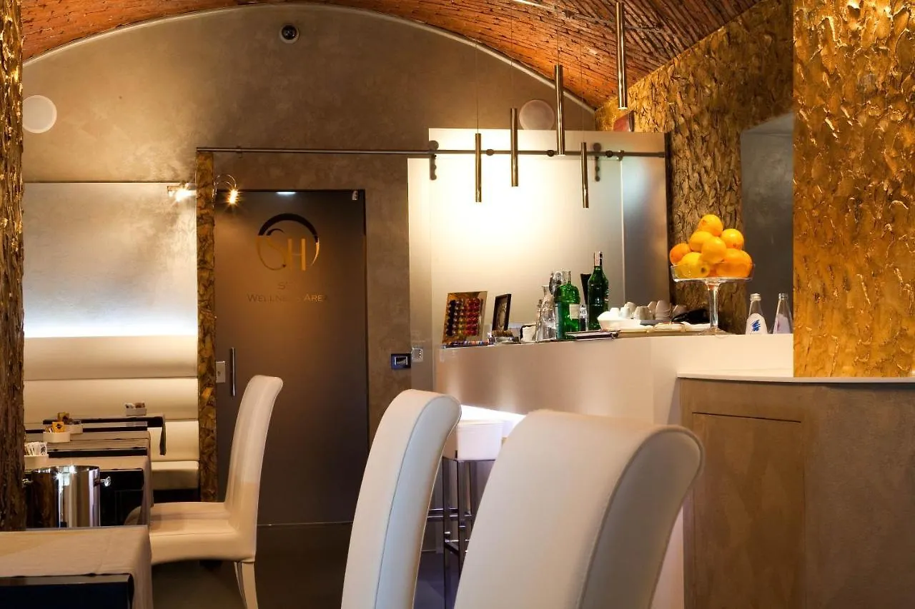 Style Hotel Milan Italy